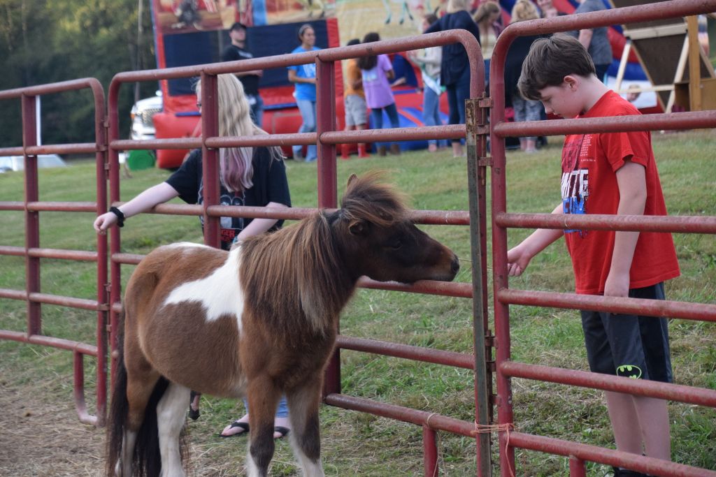 riddle center barn event 10-19 066 (1024x683).jpg